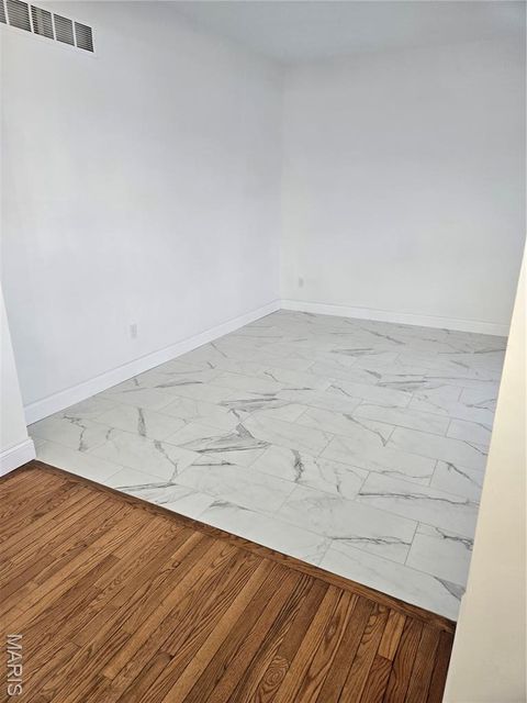 Tiny photo for 3120 Saint Vincent Avenue, St Louis, MO 63104 (MLS # 26004105)