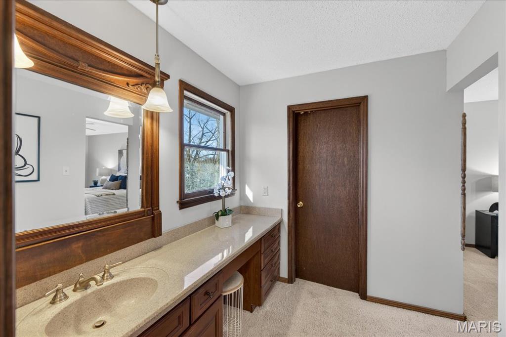 Graeser Sub Lt Pt 1 Located At Center - Residential