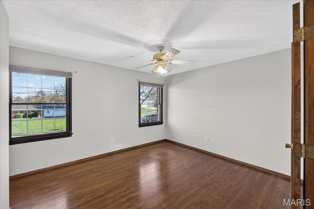 Graeser Sub Lt Pt 1 Located At Center - Residential