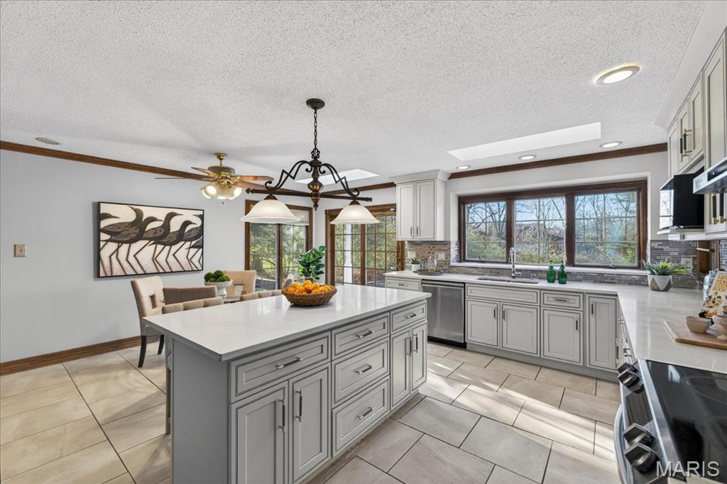 Graeser Sub Lt Pt 1 Located At Center - Residential