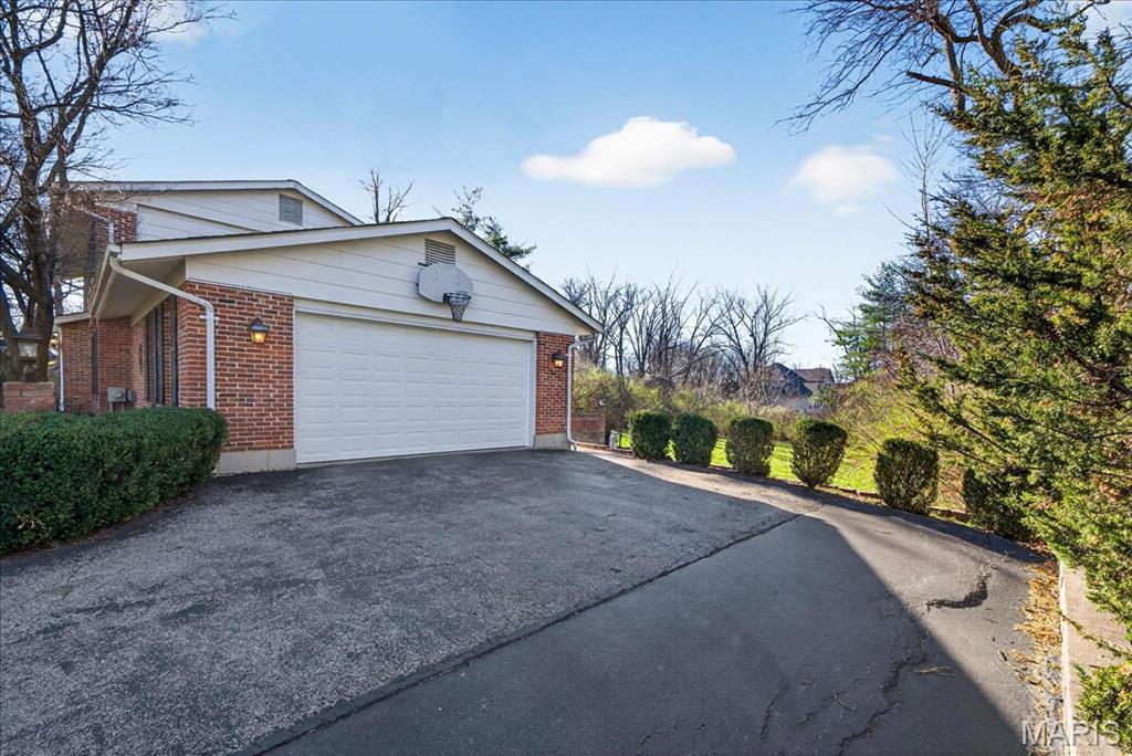 Graeser Sub Lt Pt 1 Located At Center - Residential