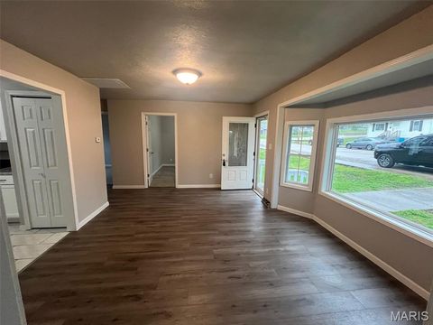 Tiny photo for 503 Bonnie Street, Potosi, MO 63664 (MLS # 26019161)