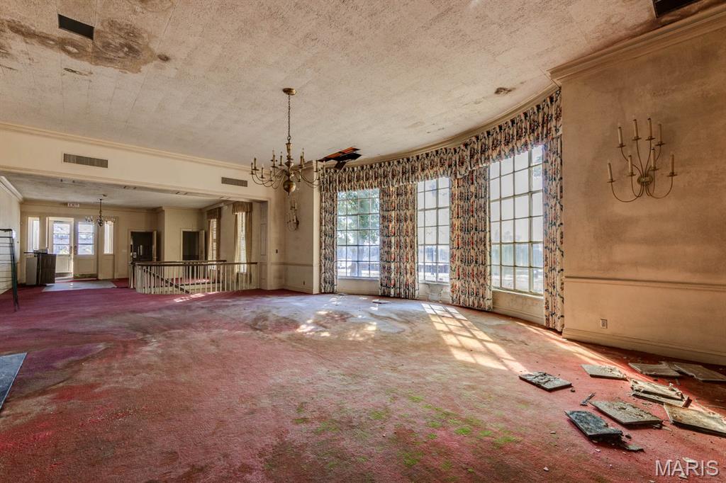 Normandy Heights - Commercial Sale