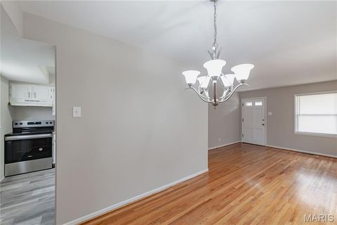 Tiny photo for 337 Lancashire Road, St Louis, MO 63137 (MLS # 26029100)