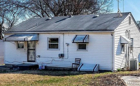 Tiny photo for 9618 De Porres Lane, St Louis, MO 63114 (MLS # 26030864)