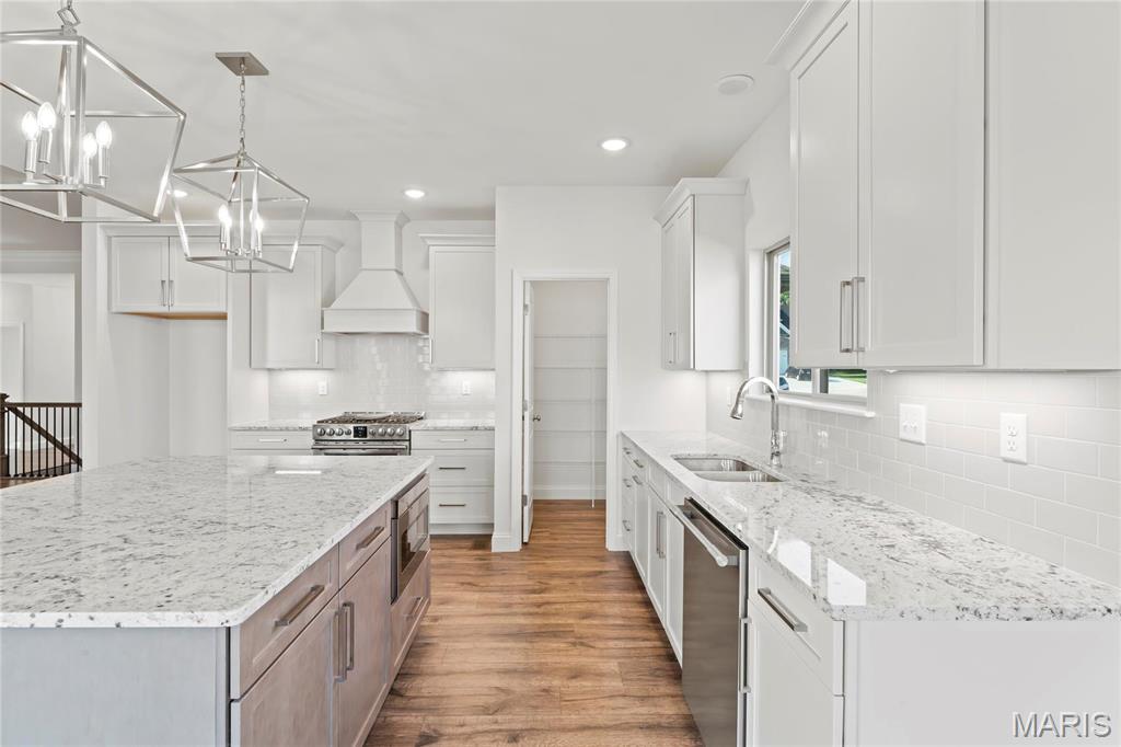 Stone Canyon - Residential