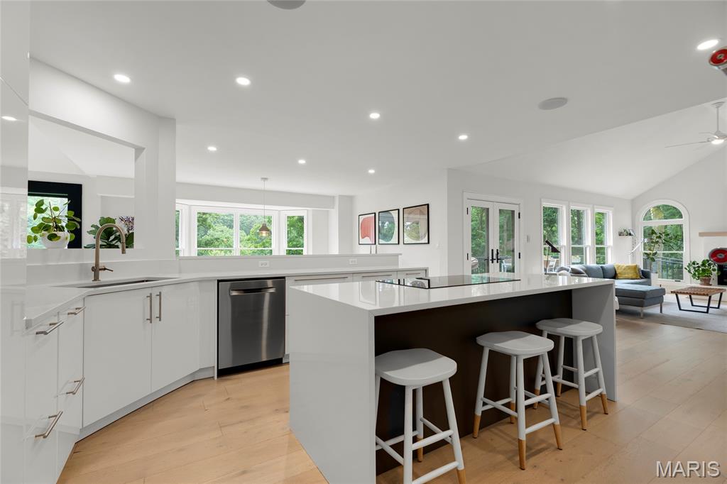 Lions Head - Residential