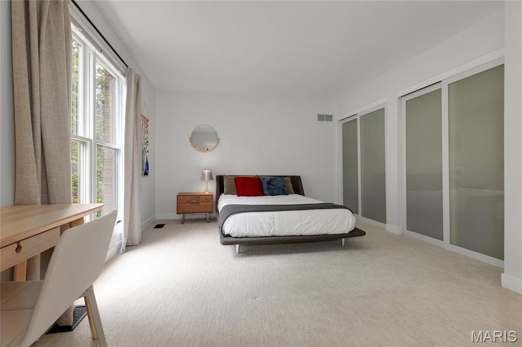 Lions Head - Residential