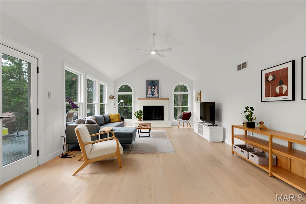 Lions Head - Residential