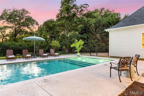 Tiny photo for 4 Colonial Hills Drive, Creve Coeur, MO 63141 (MLS # 26017830)