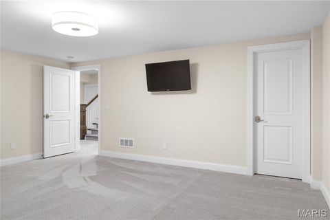 Tiny photo for 4 Colonial Hills Drive, Creve Coeur, MO 63141 (MLS # 26017830)