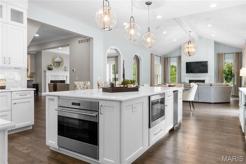 Tiny photo for 4 Colonial Hills Drive, Creve Coeur, MO 63141 (MLS # 26017830)