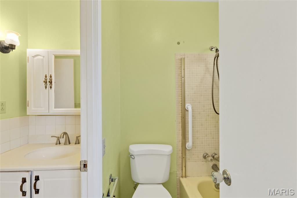 St Chas Hills #3 - Residential