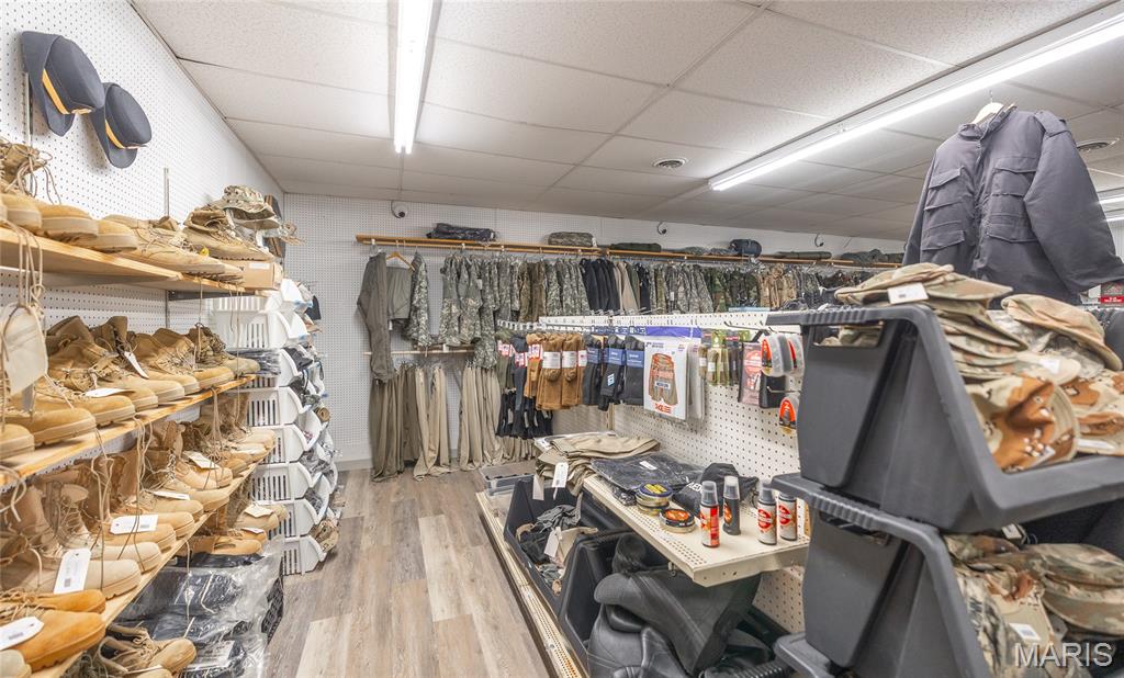 NA - Commercial Sale