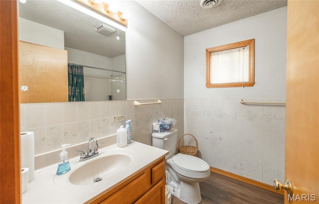 NA - Commercial Sale