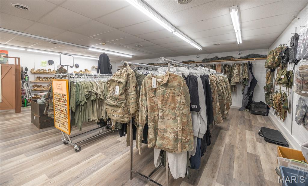 NA - Commercial Sale