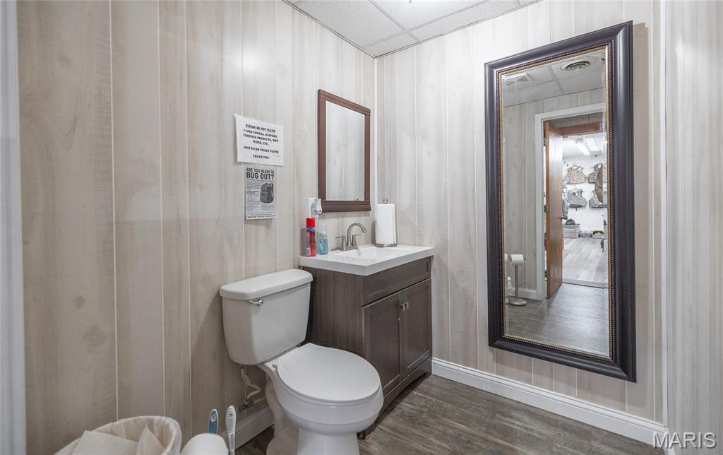 NA - Commercial Sale