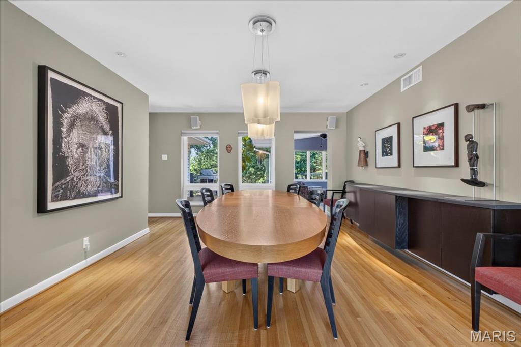 21 Ladue Meadows
