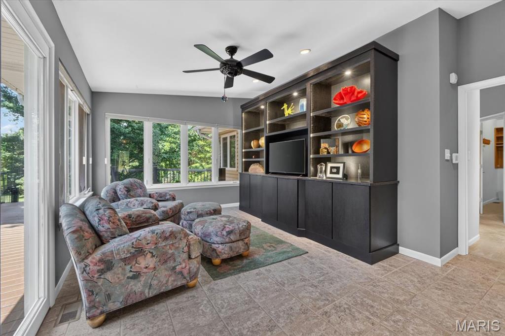 21 Ladue Meadows