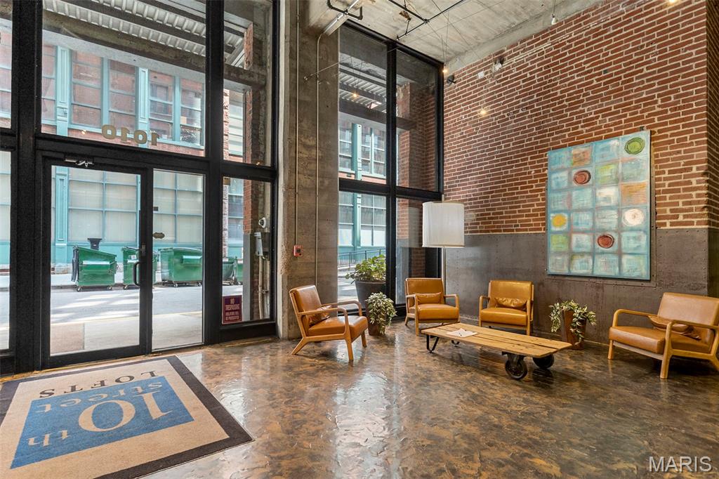 1010 Saint Charles Street 1102