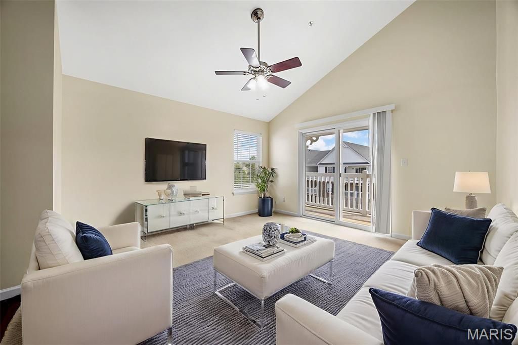 Photo of 1131 Saravalle Drive, St Peters, MO 63376 (MLS # 25073422)