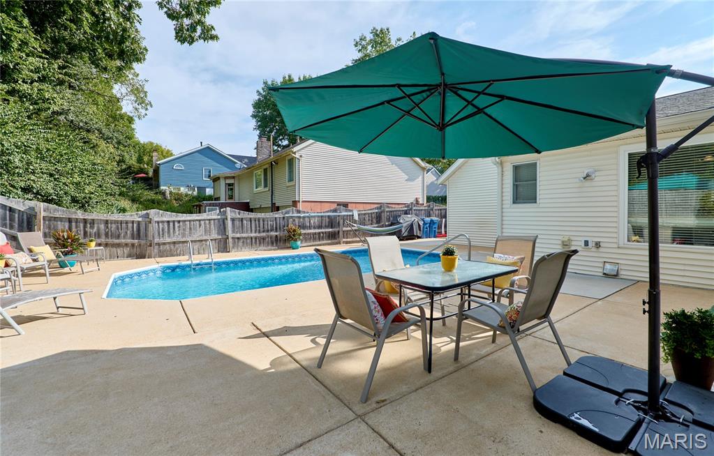 1843 Shadywood Court