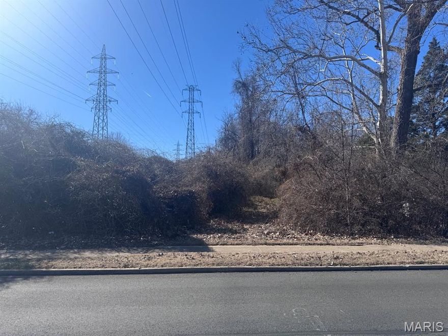 Zoned Residential ready for you to build on!!!
Please Note(Apple/Google maps are wrong, this is located directly behind 7434 Liberty Ave. just before Page)