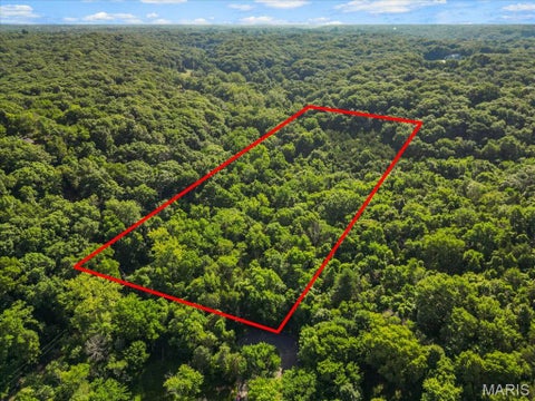 Photo of 3701 Bear Tooth Lane, Wildwood, MO 63069 (MLS # 26036489)