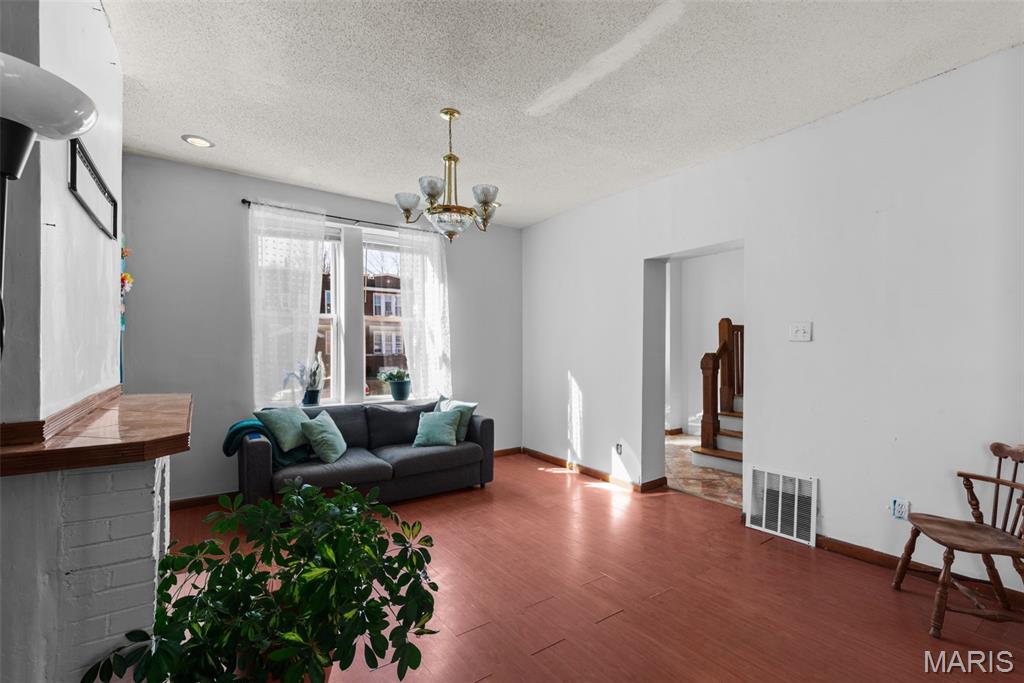 City/St Louis - Residential