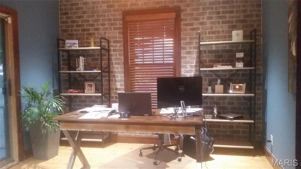 Kinloch Park - Commercial Sale