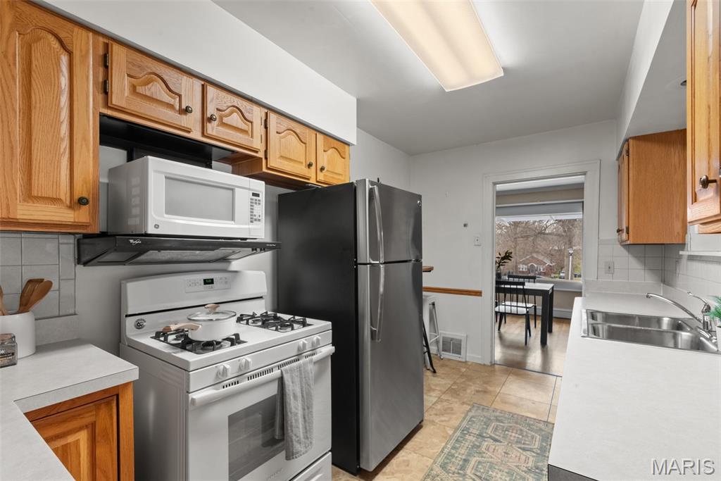 County Hills 1 - Residential