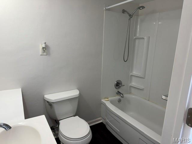 Alton, Illinois 62002, United States, 3 Bedrooms Bedrooms, ,2 BathroomsBathrooms,Residential,Pending,236197