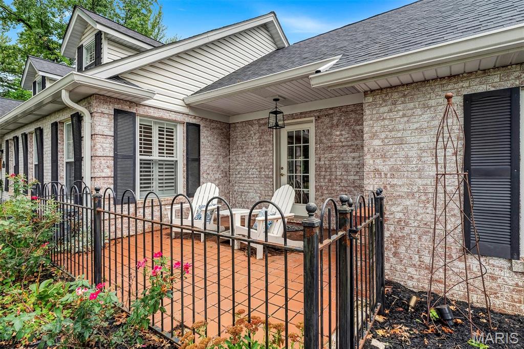 14 Long Meadows Lane