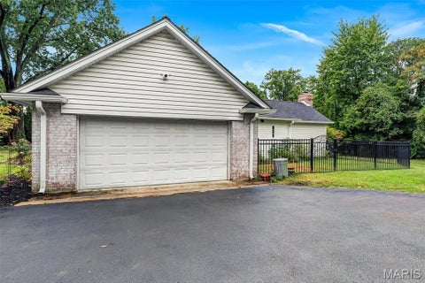 Tiny photo for 14 Long Meadows Lane, Town and Country, MO 63131 (MLS # 26058700)