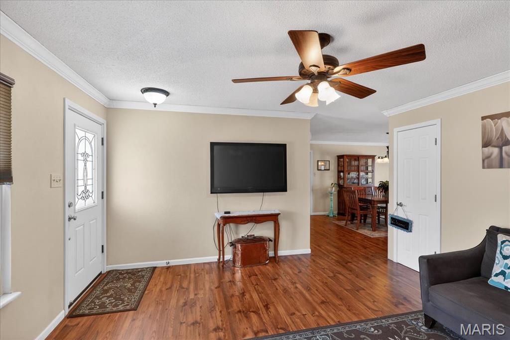 Coach Light Village 4 - Residential