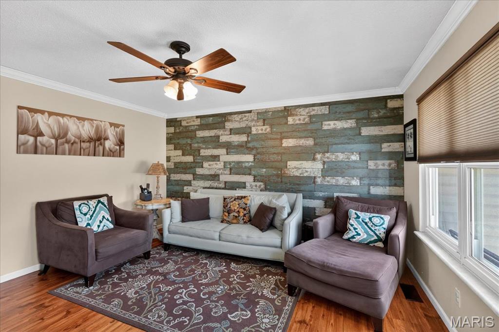 Coach Light Village 4 - Residential