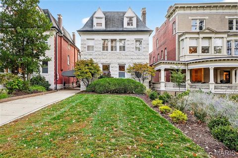 4624 Pershing Place St Louis MO 63108