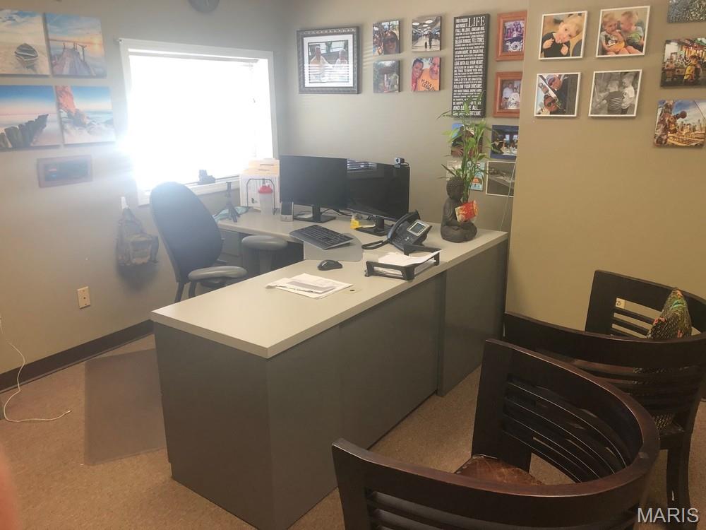 Hillcrest Manor - Commercial Lease