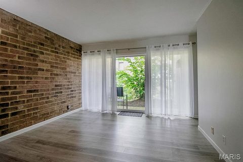 Tiny photo for 648 Coeur De Royale Drive #B, Creve Coeur, MO 63141 (MLS # 25055172)