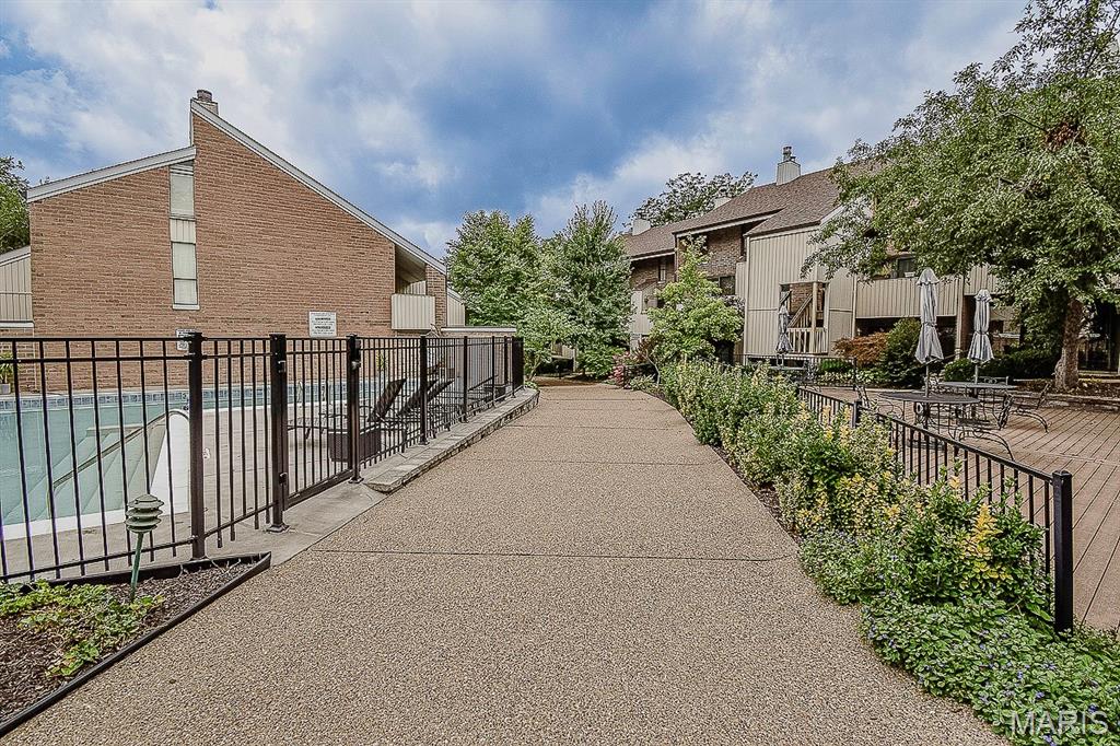 648 Coeur De Royale Drive B