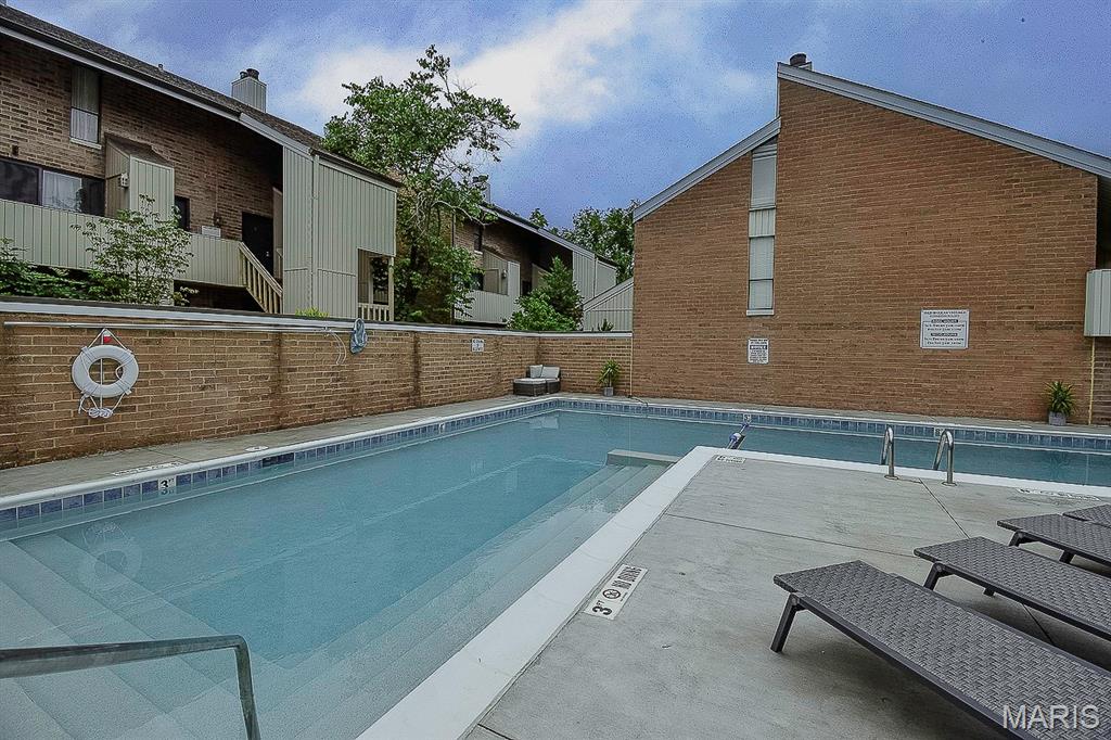 648 Coeur De Royale Drive B