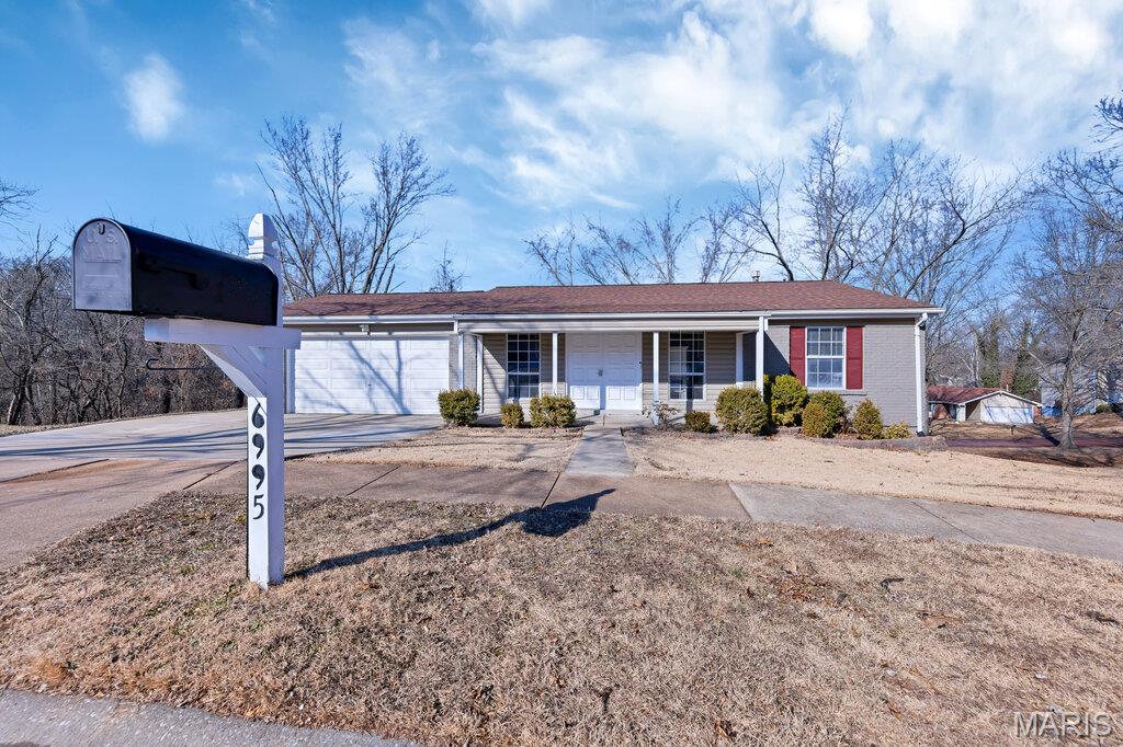 Country Village Hills Ii 1 - Residential