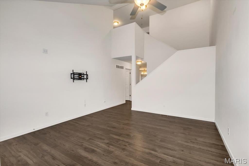5326 Lakepath Way