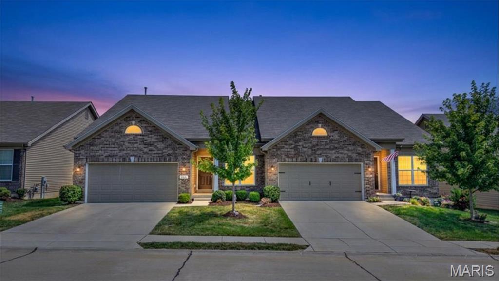 5326 Lakepath Way