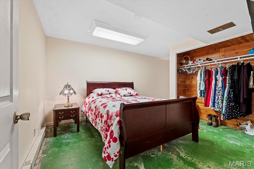 Ballwin, Missouri 63011, United States, 4 Bedrooms Bedrooms, ,3 BathroomsBathrooms,Residential,Pending,128666