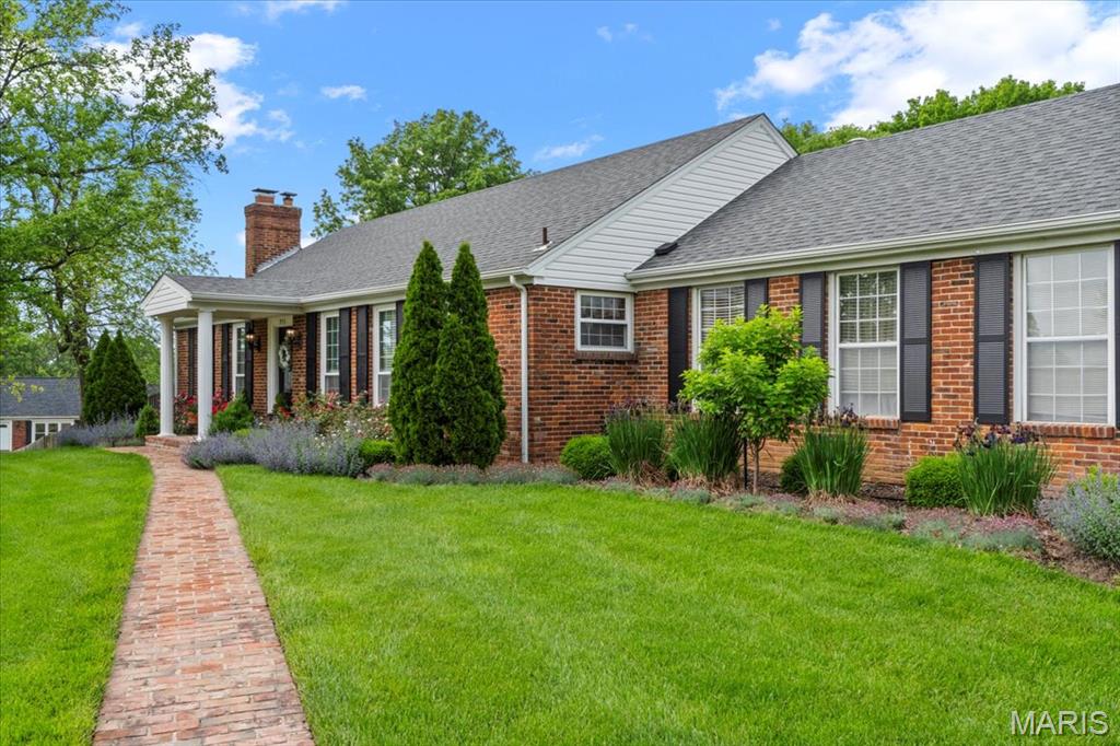 Ballwin, Missouri 63011, United States, 4 Bedrooms Bedrooms, ,3 BathroomsBathrooms,Residential,Pending,128666
