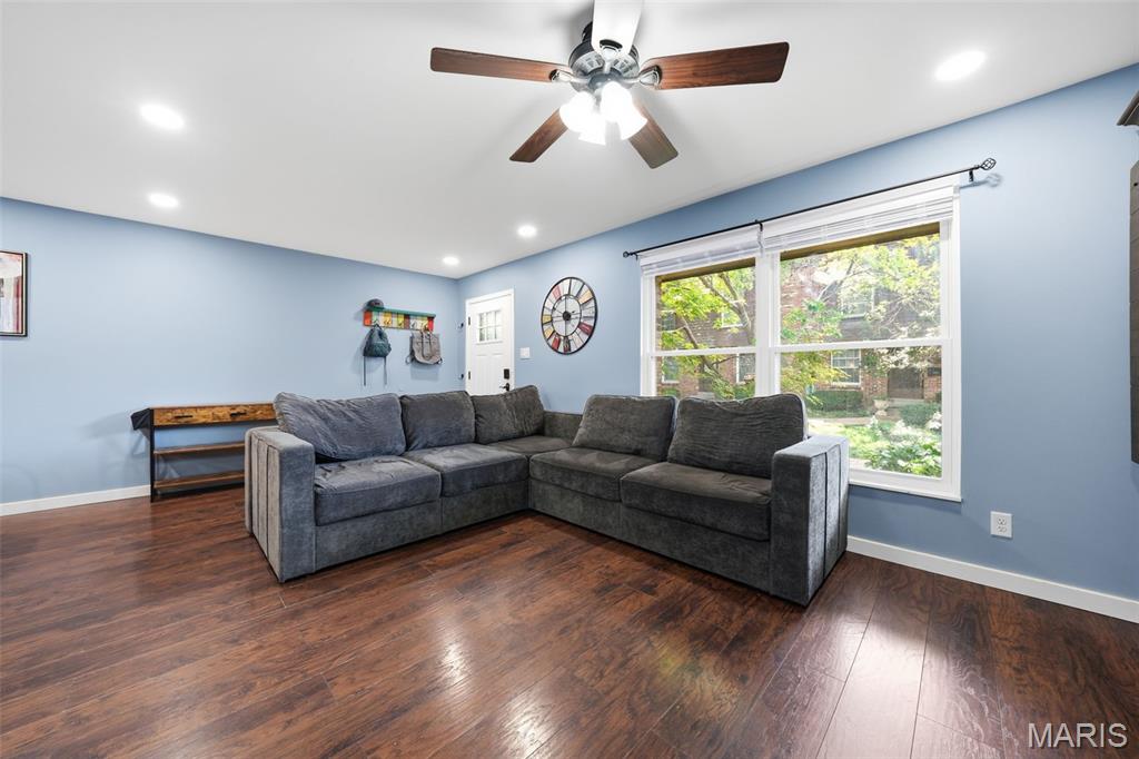 Photo of 13473 Coliseum Drive, Chesterfield, MO 63017 (MLS # 26046560)