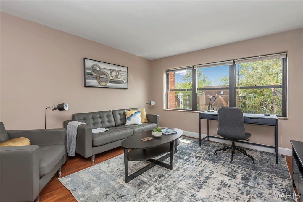 7553 Buckingham Drive