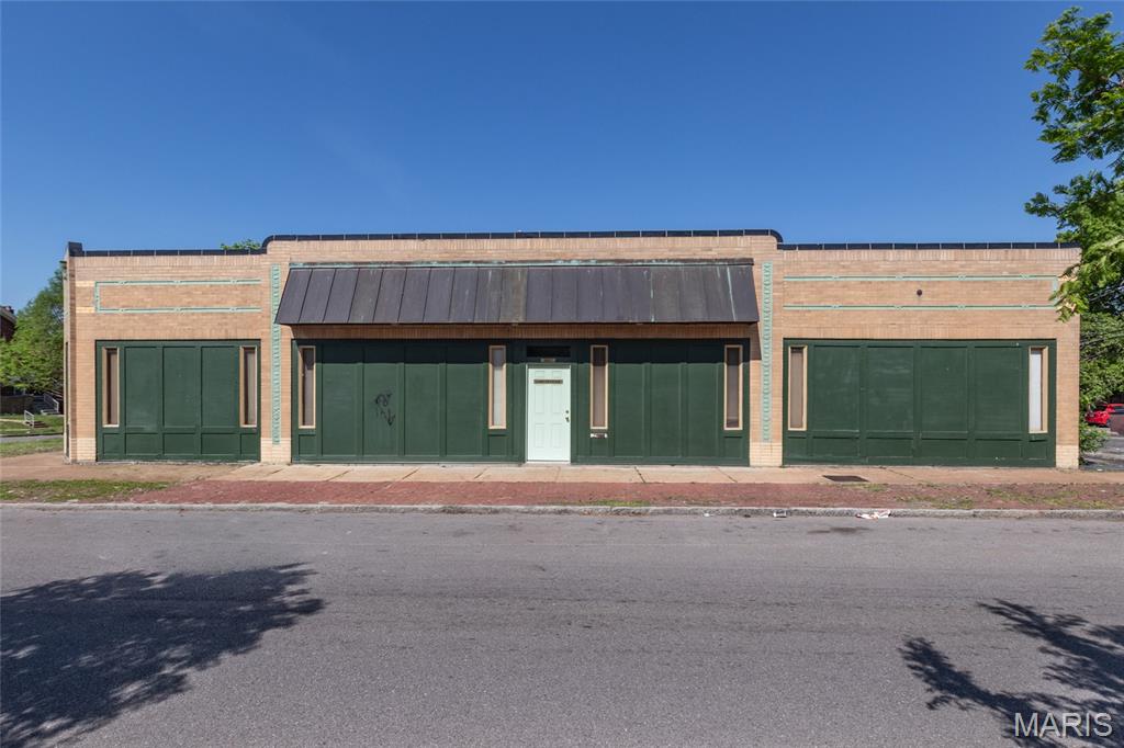 Grand Gravois Park - Commercial Sale