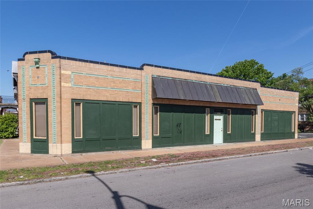 Grand Gravois Park - Commercial Sale